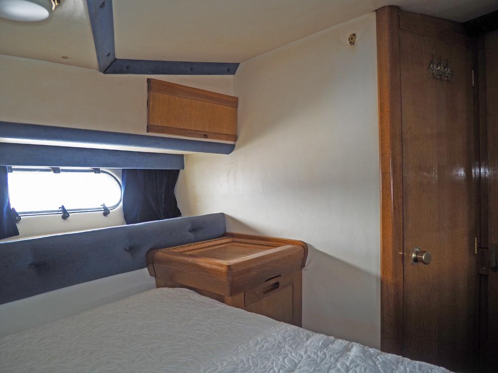 Cabin en avant, H&eacute;bergements
